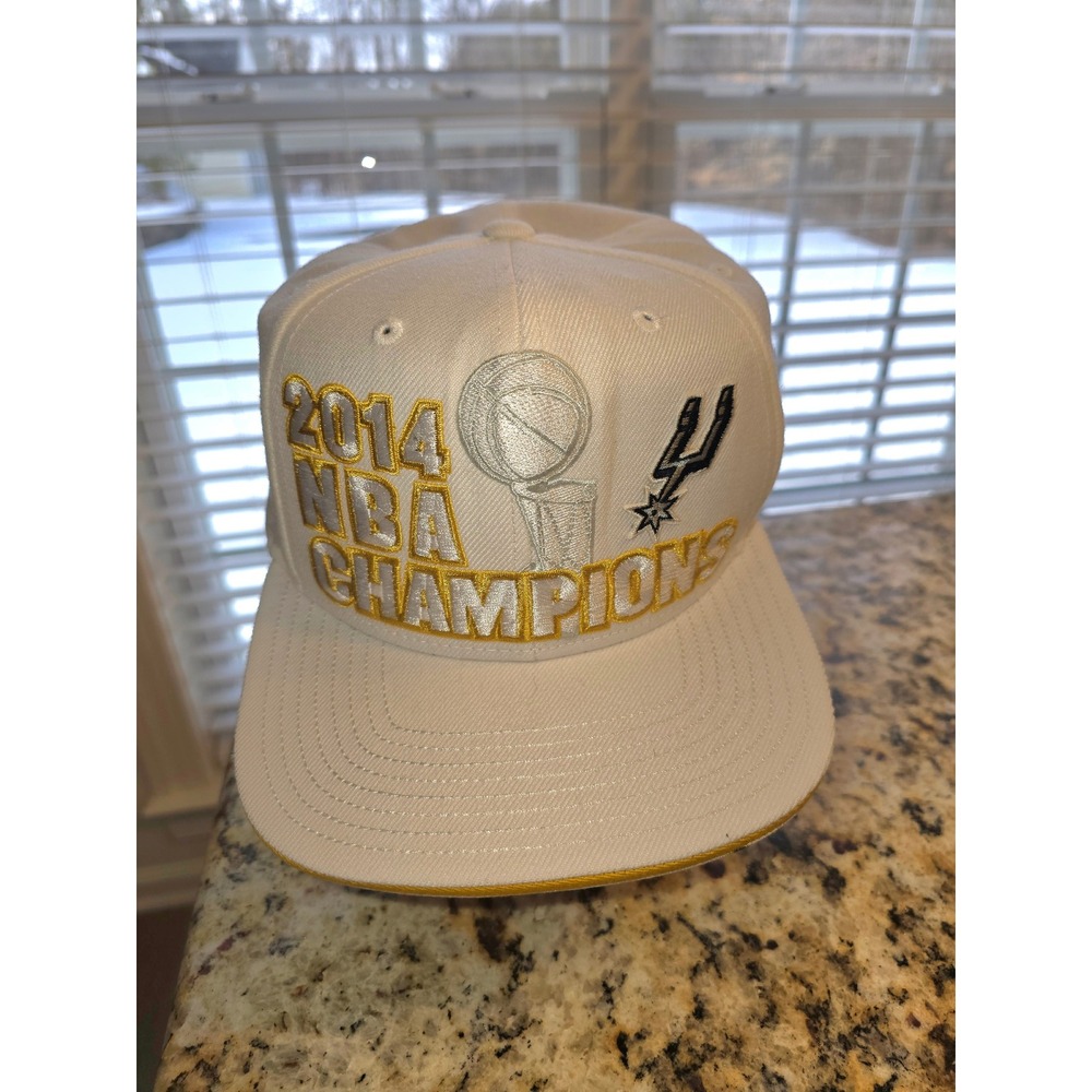 Adidas San Antonio Spurs 2014 NBA Champions Snapback‎ Hat White Gold Trophy Cap